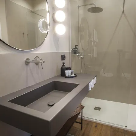 Palazzo Danisi Rooms&suites לינה וארוחת בוקר בארי