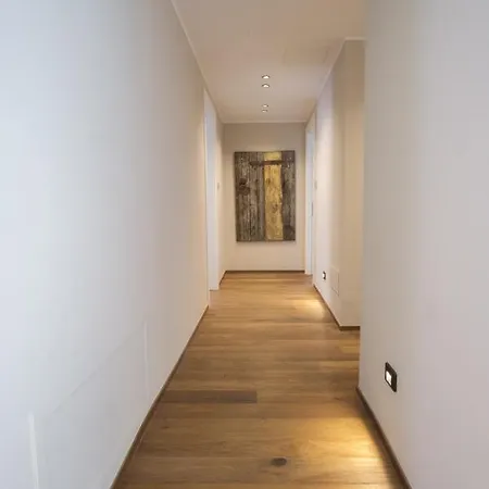 Palazzo Danisi Rooms&suites 4* בארי