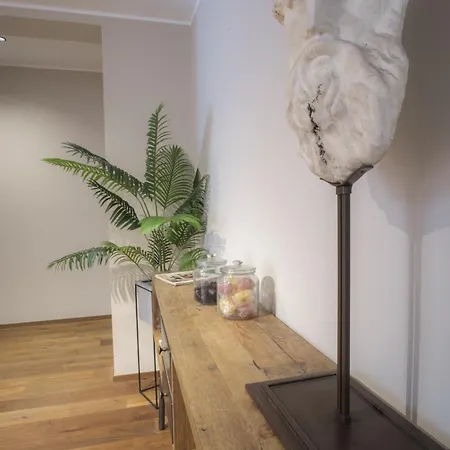 Palazzo Danisi Rooms&suites Bed and Breakfast